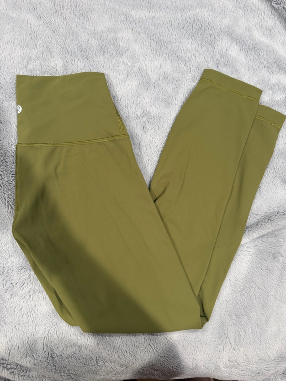lululemon Wunder under, bronze green